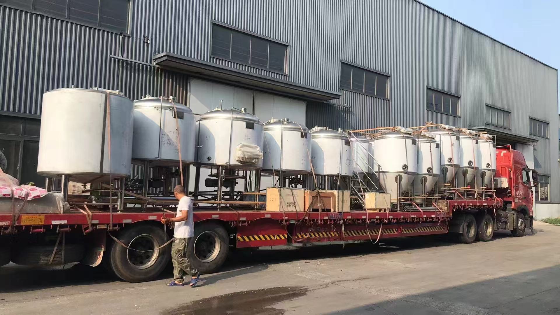 衡水精酿啤酒设备厂—精酿啤酒设备